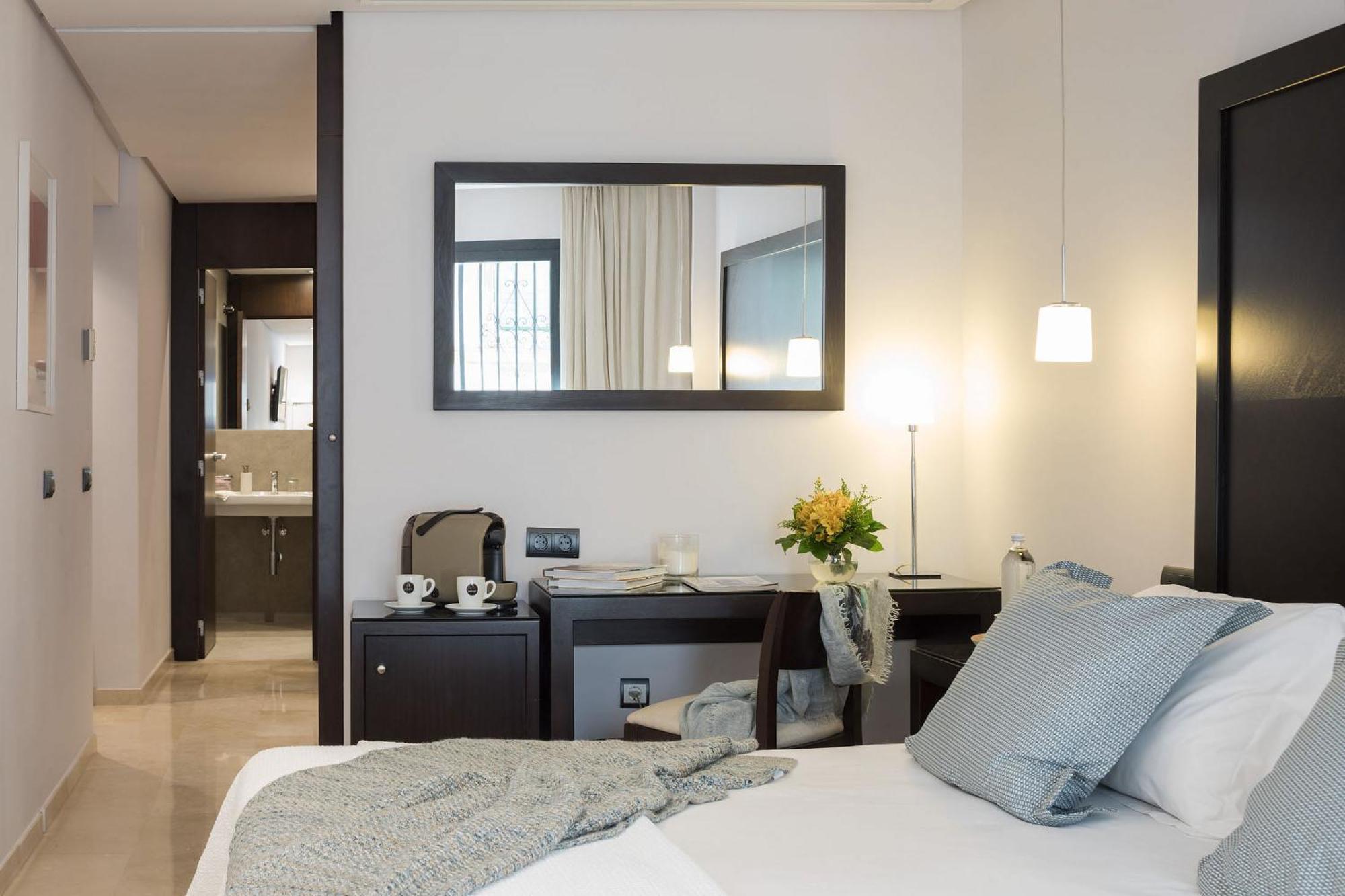 Hotel Fernando III Seville Room photo