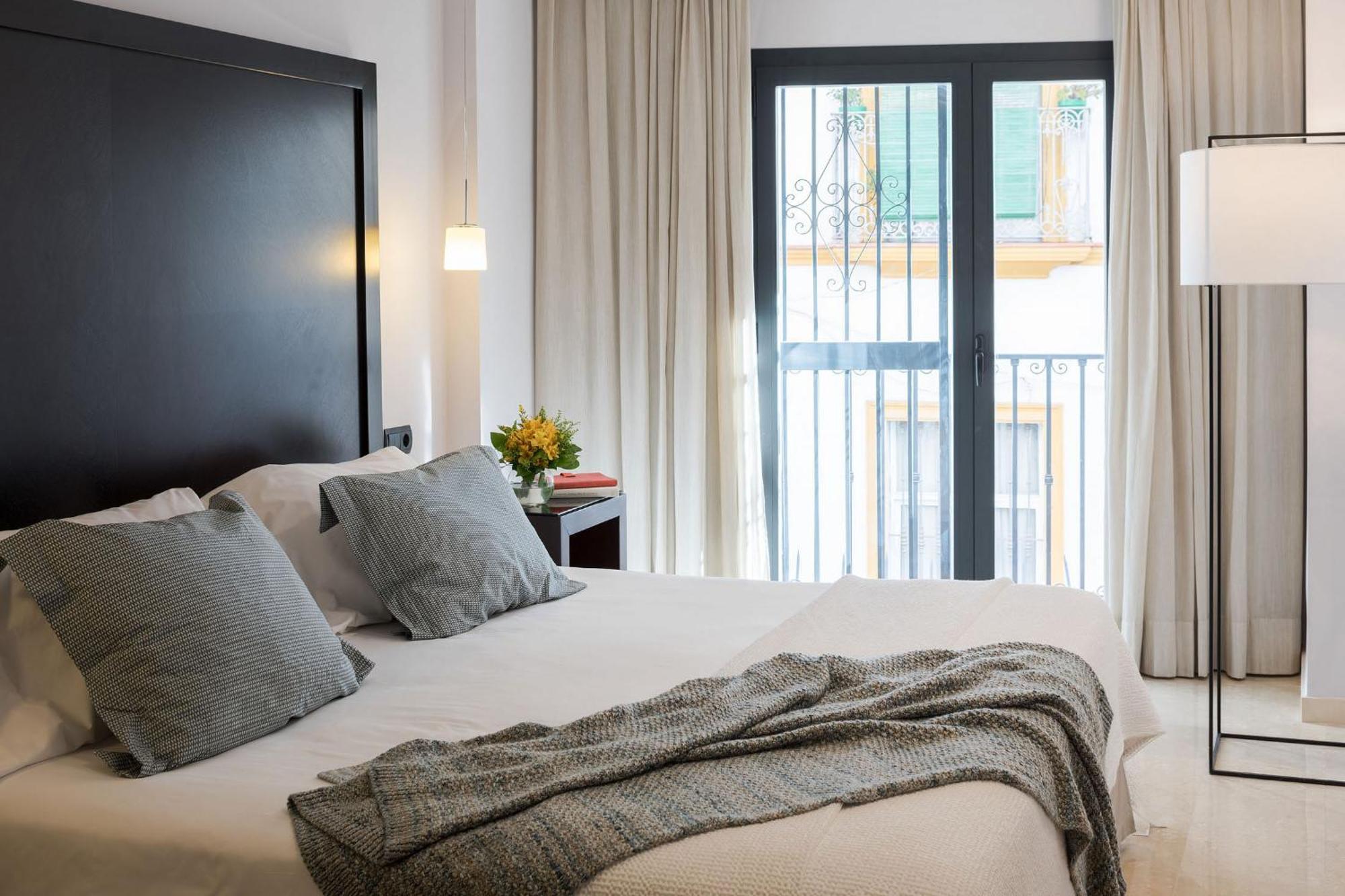 Hotel Fernando III Seville Room photo