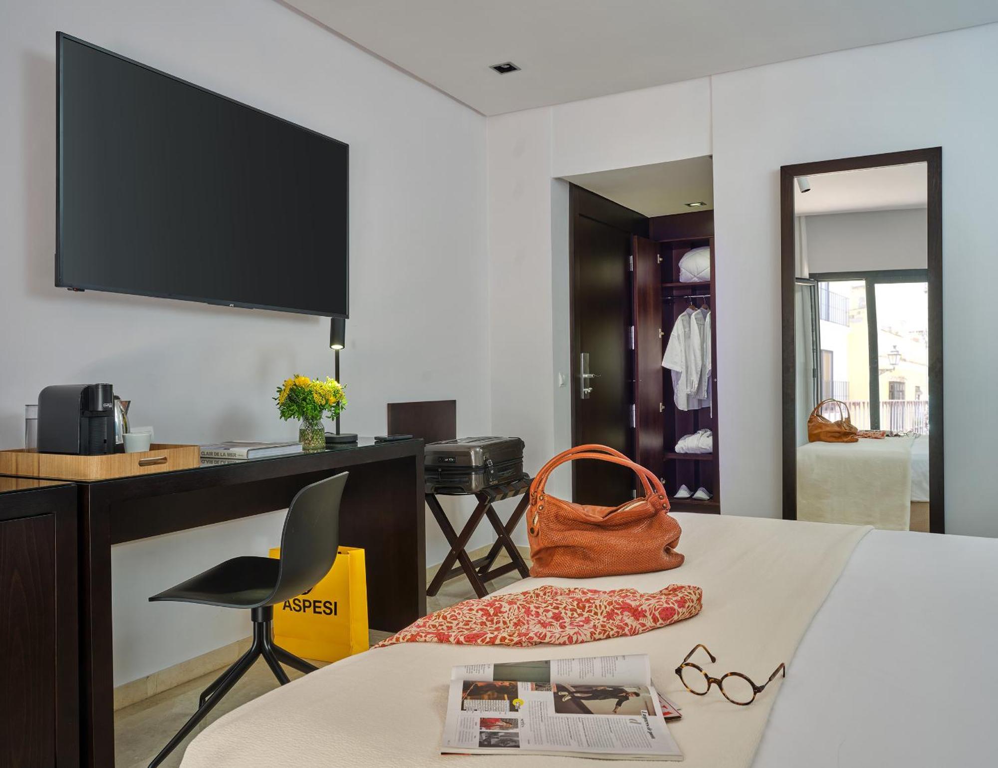 Hotel Fernando III Seville Room photo